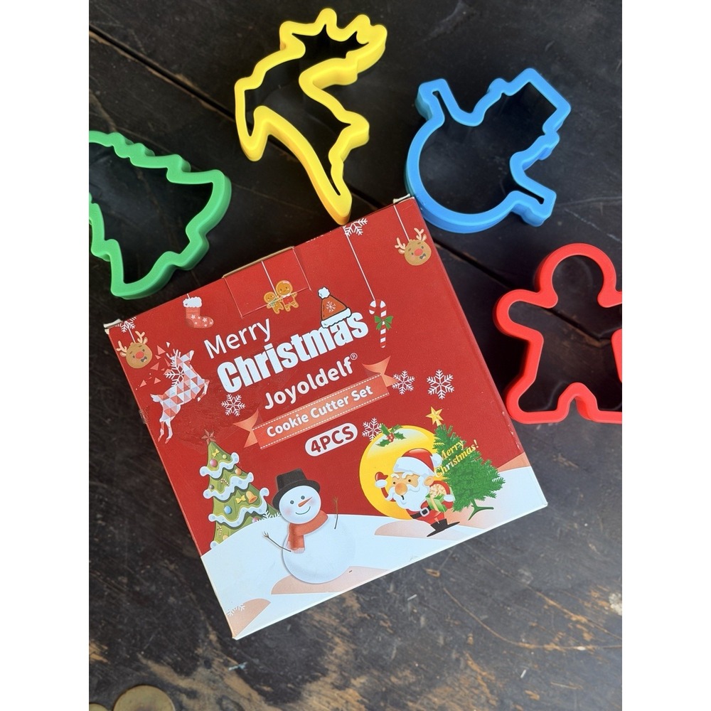 New Joyoldelf 4-Piece Christmas Cookie Cutter Set Stainless Steel Baking Mold